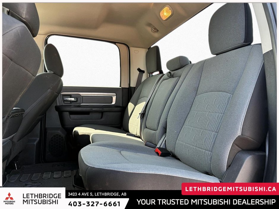 2023 Ram 1500 Classic SLT-8