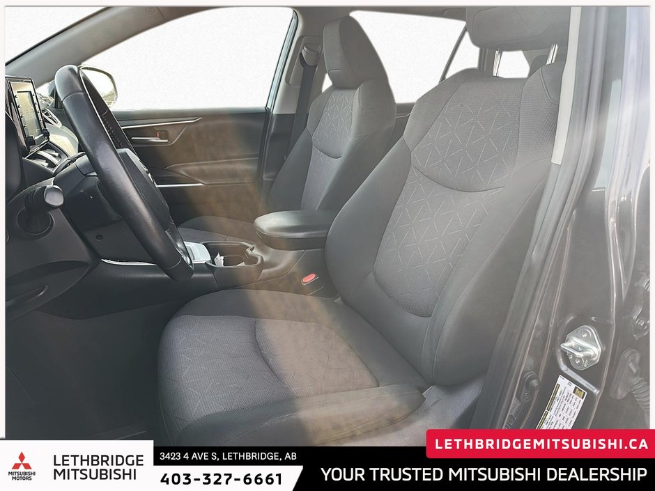 2019 Toyota RAV4 XLE-8