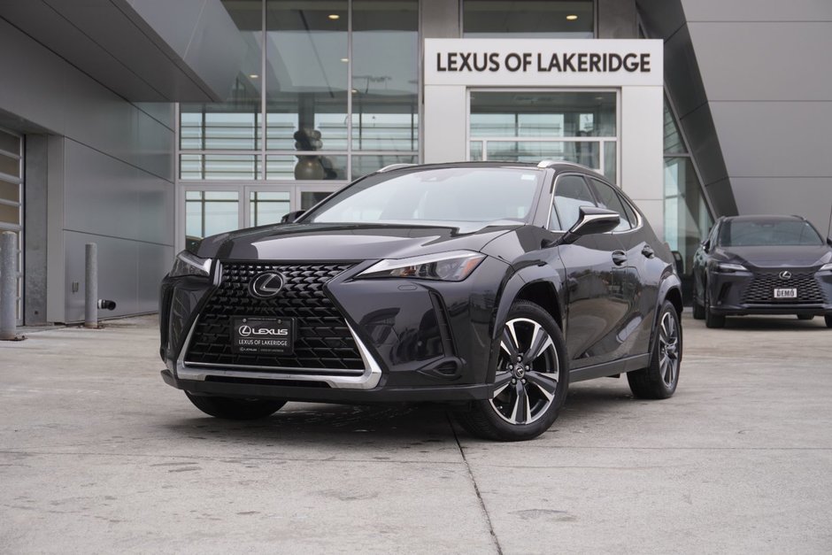 2024 Lexus UX 250h AWD HYBRID LUXURY|12.3DISPLAY|NAVI|HUD|WIRELESS in Ajax, Ontario at Lakeridge Auto Gallery - w940px