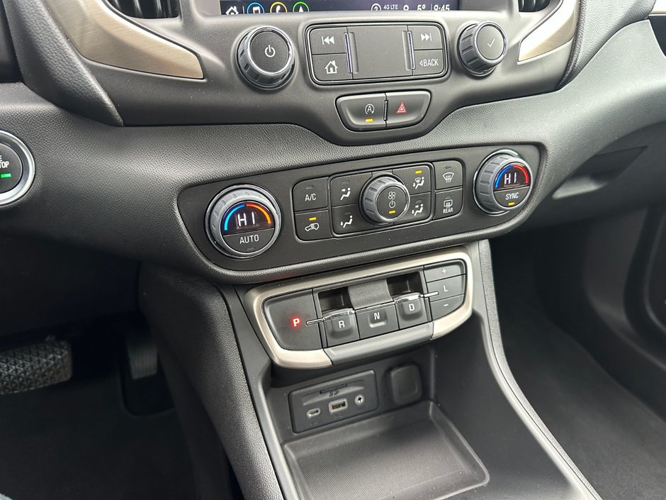 2024 GMC Terrain Denali-36