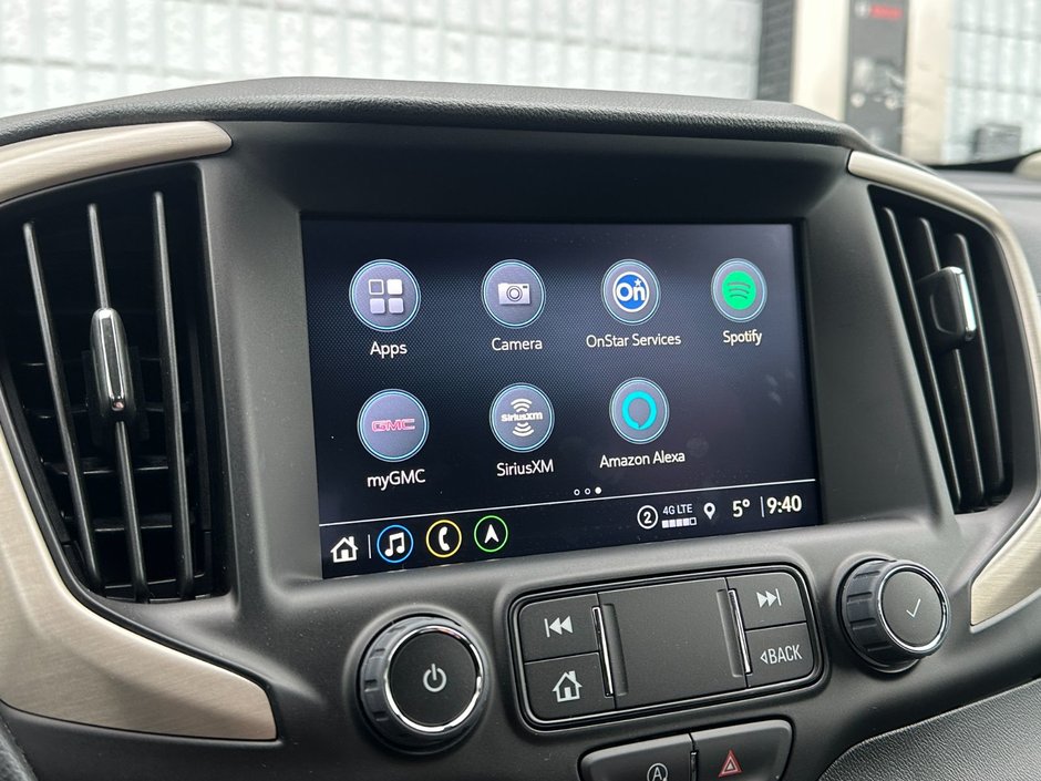 2024 GMC Terrain Denali-25