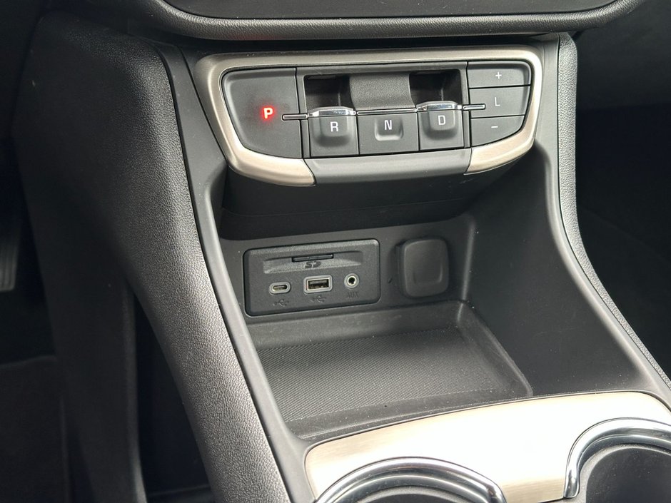 2024 GMC Terrain Denali-37