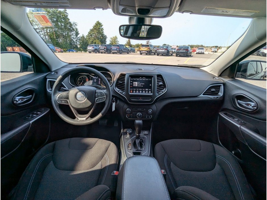 2022 Jeep Cherokee Sport-9