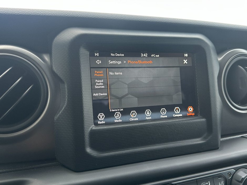 2023 Jeep Gladiator Sport S-24