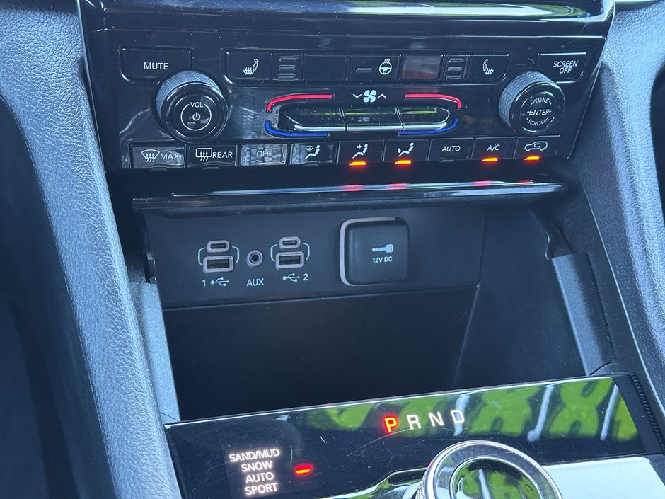 Jeep Grand Cherokee Limited 2024-43