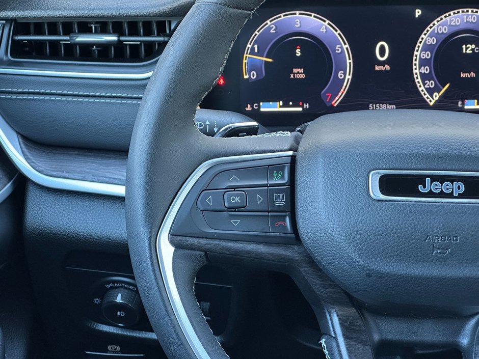 Jeep Grand Cherokee Limited 2024-14