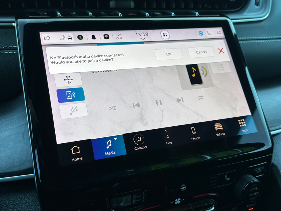 Jeep Grand Cherokee Limited 2024-38