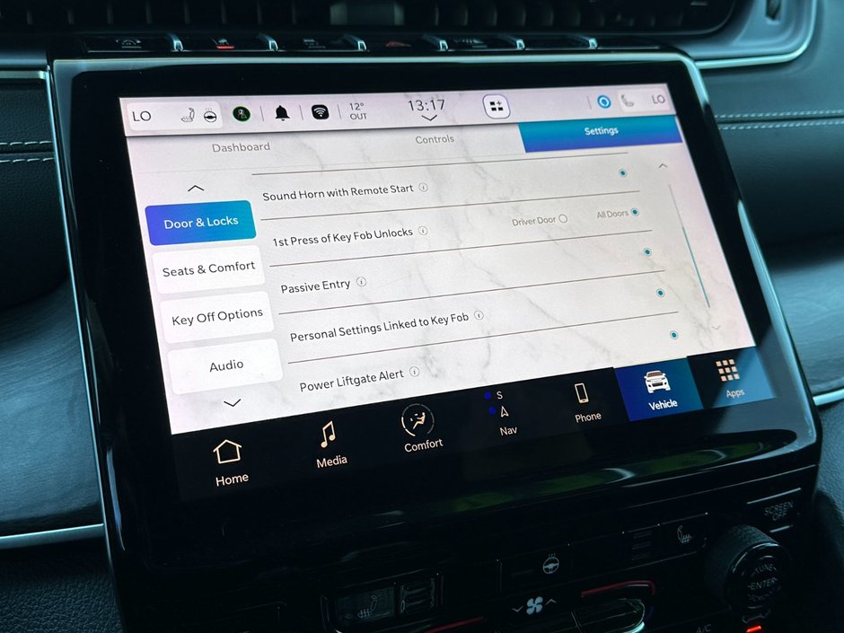 Jeep Grand Cherokee Limited 2024-33