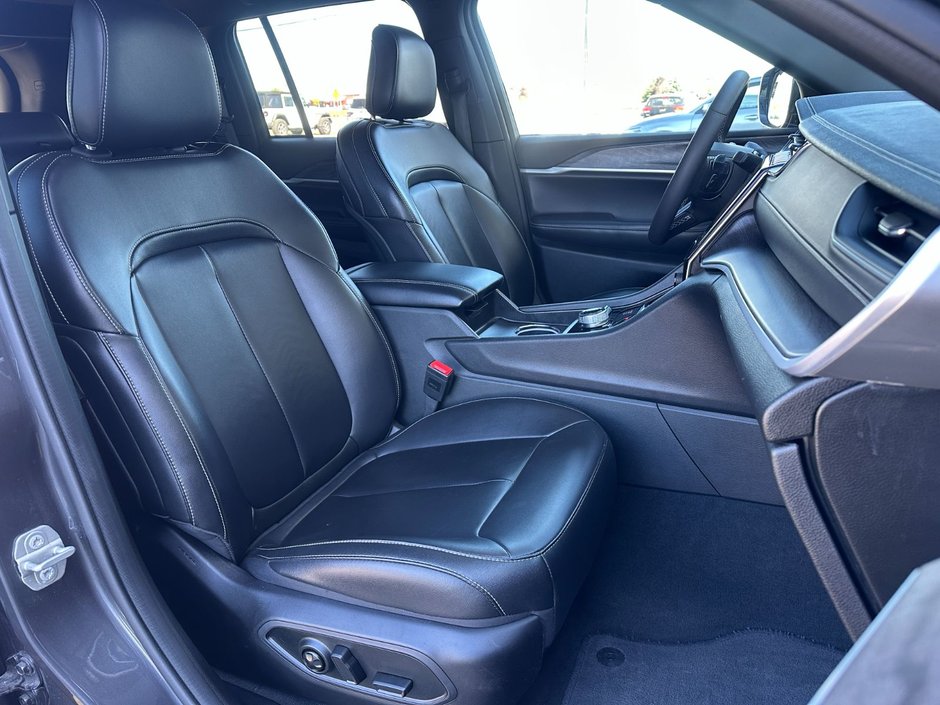 Jeep Grand Cherokee Limited 2024-8