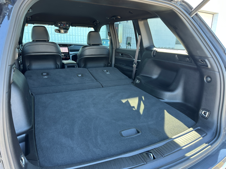 Jeep Grand Cherokee Limited 2024-54