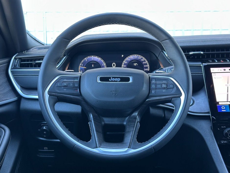 Jeep Grand Cherokee Limited 2024-13