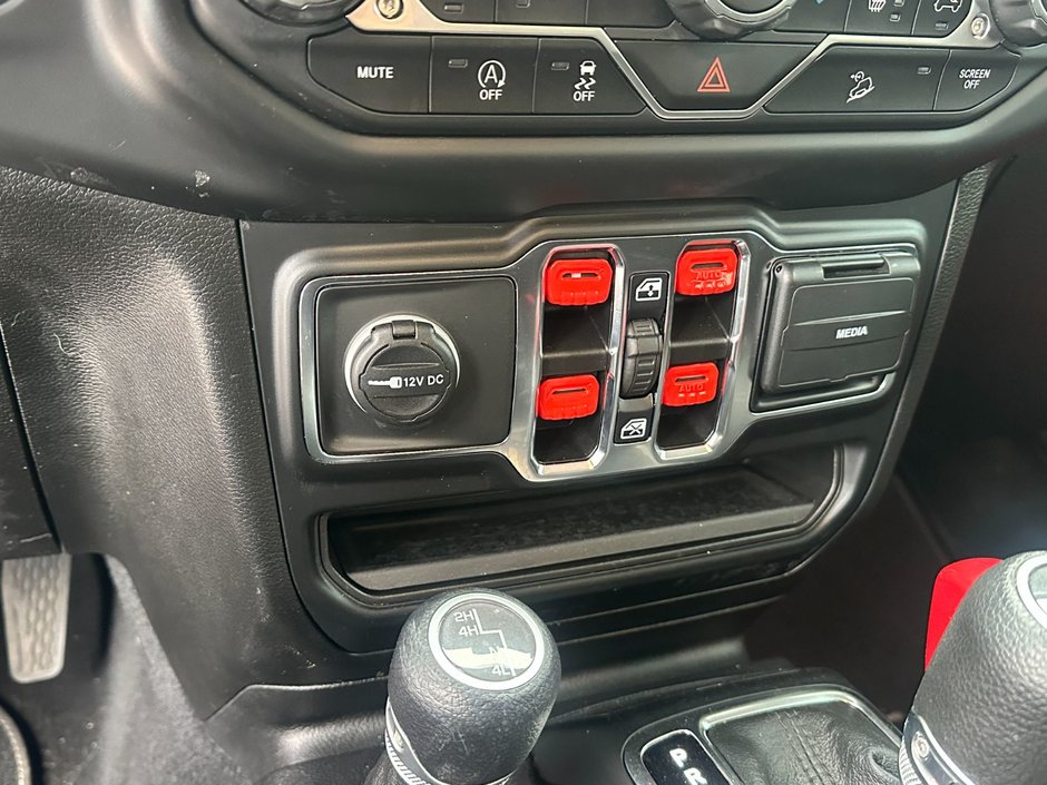 2021 Jeep Wrangler Unlimited Sport 80th Anniversary-31