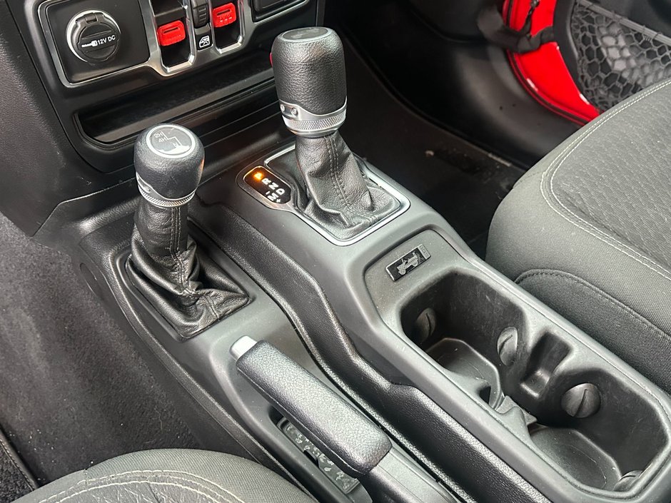 2021 Jeep Wrangler Unlimited Sport 80th Anniversary-32