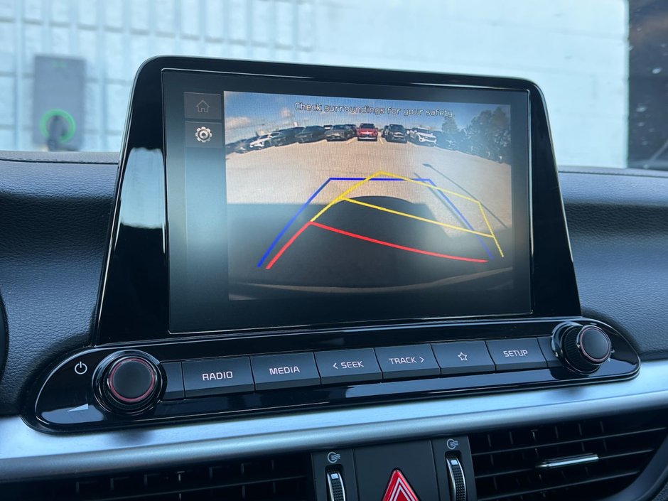 2023 Kia Forte EX-37