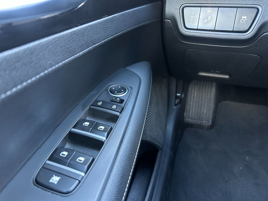 2023 Kia Forte EX-10