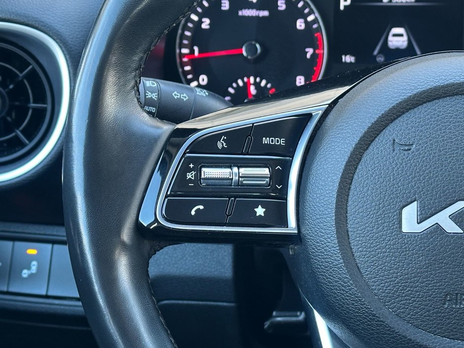 2023 Kia Forte EX-12