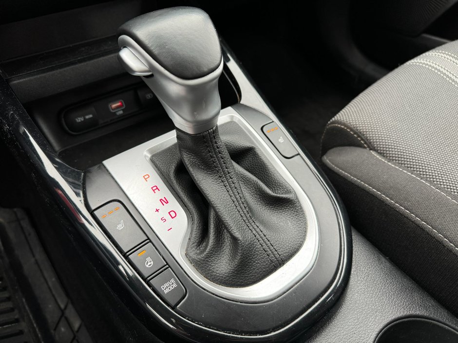 2022 Kia Forte EX-37