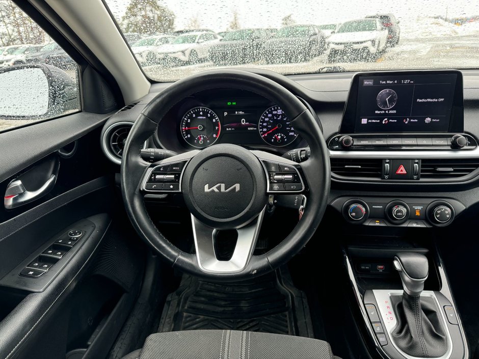2022 Kia Forte EX-9