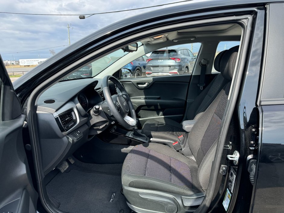 2023 Kia Rio 5-door EX Premium-7