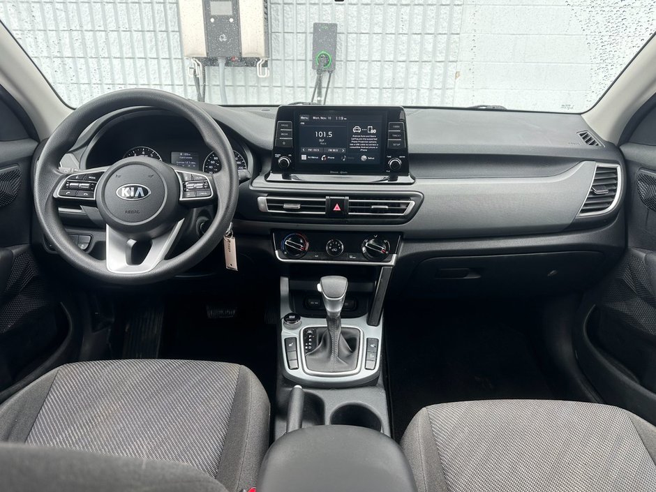 2021 Kia Seltos LX FWD-10