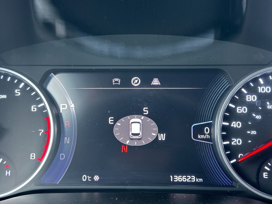 Kia Seltos SX Turbo 2022-19