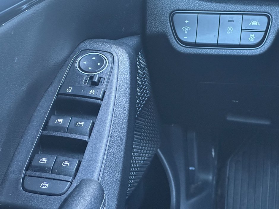 2023 Kia Seltos EX AWD-11