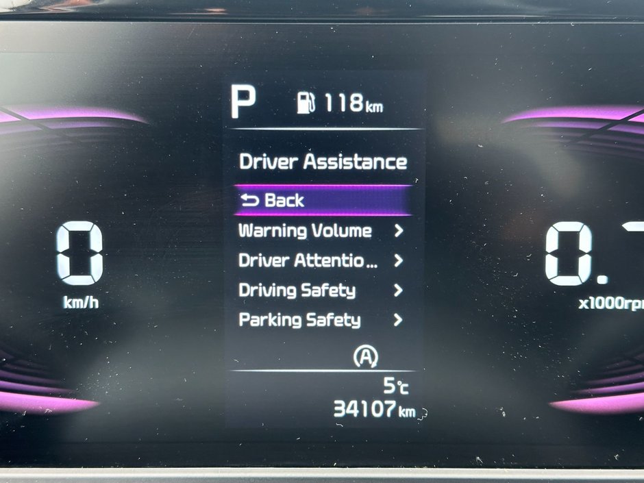 2024 Kia Seltos LX-23