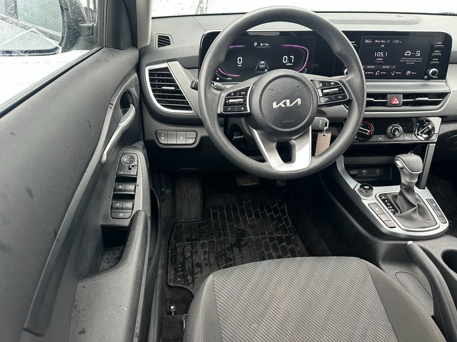 2024 Kia Seltos LX-11