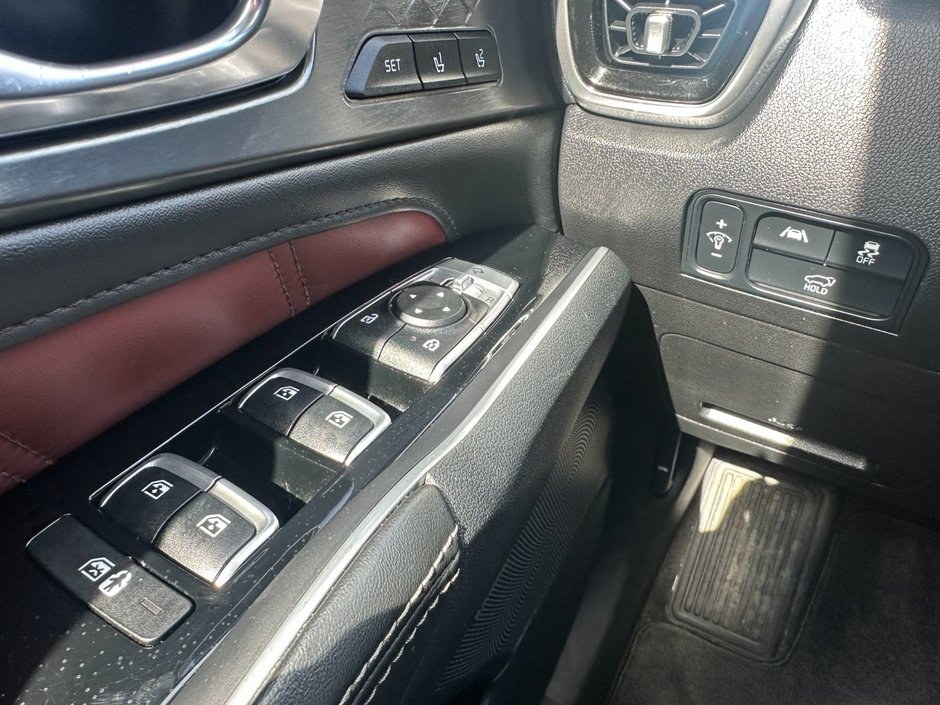 Kia Sorento SX 2023-12