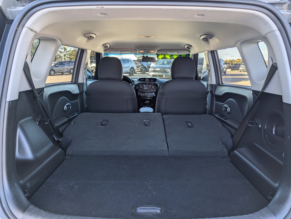 Kia Soul EX AT   Heated Seats, Bluetooth, Backup Camera 2019-25