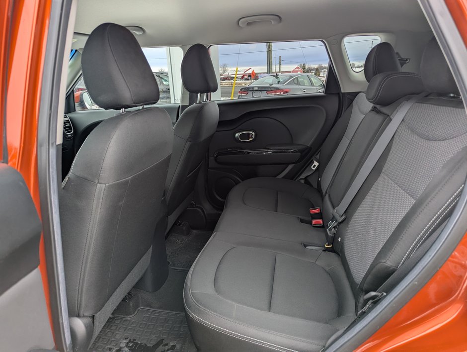 Kia Soul EX+ AT   Heated Seats, Heated Steering Wheel 2019-29