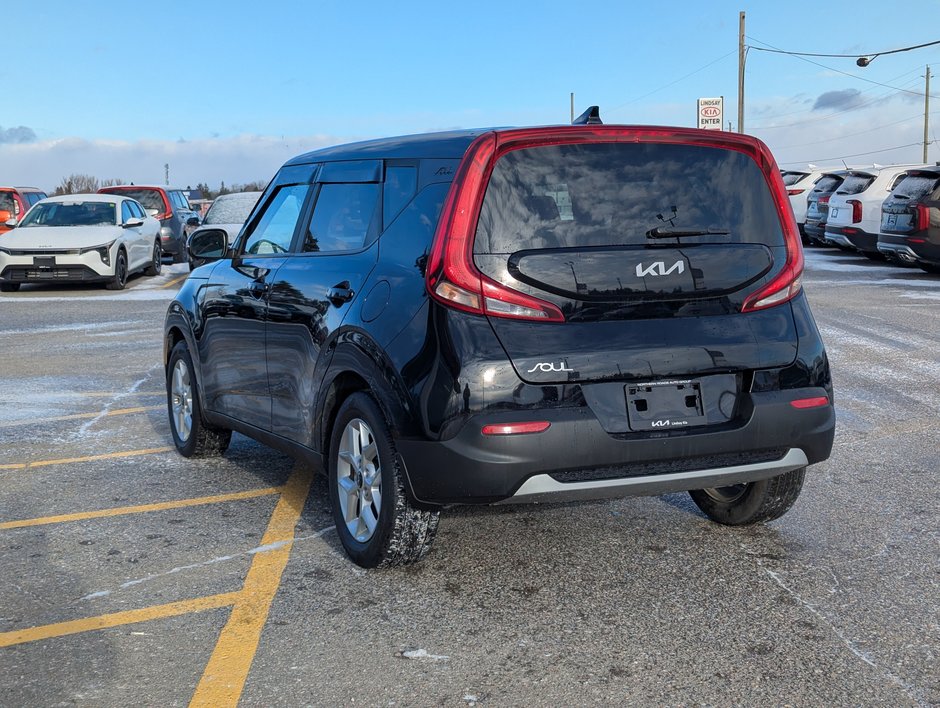 2022 Kia Soul EX IVT   Heated Seats, Backup Camera-2