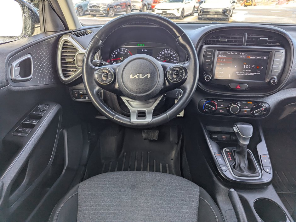 2022 Kia Soul EX IVT   Heated Seats, Backup Camera-9