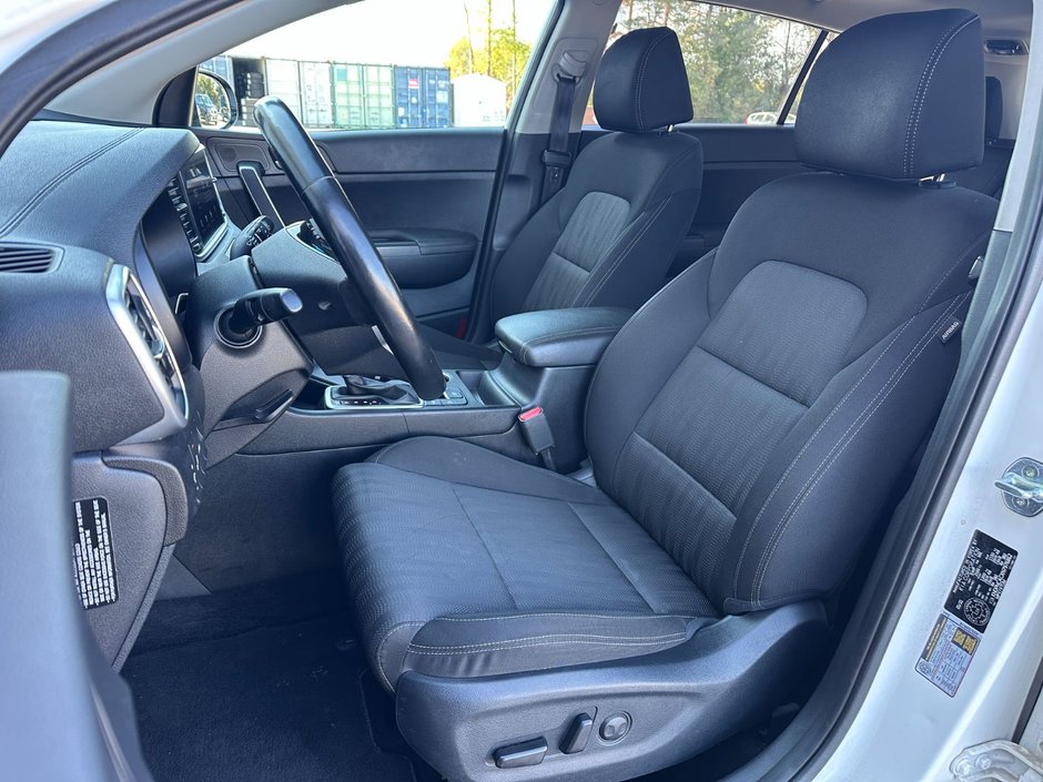 Kia Sportage EX S 2022-7