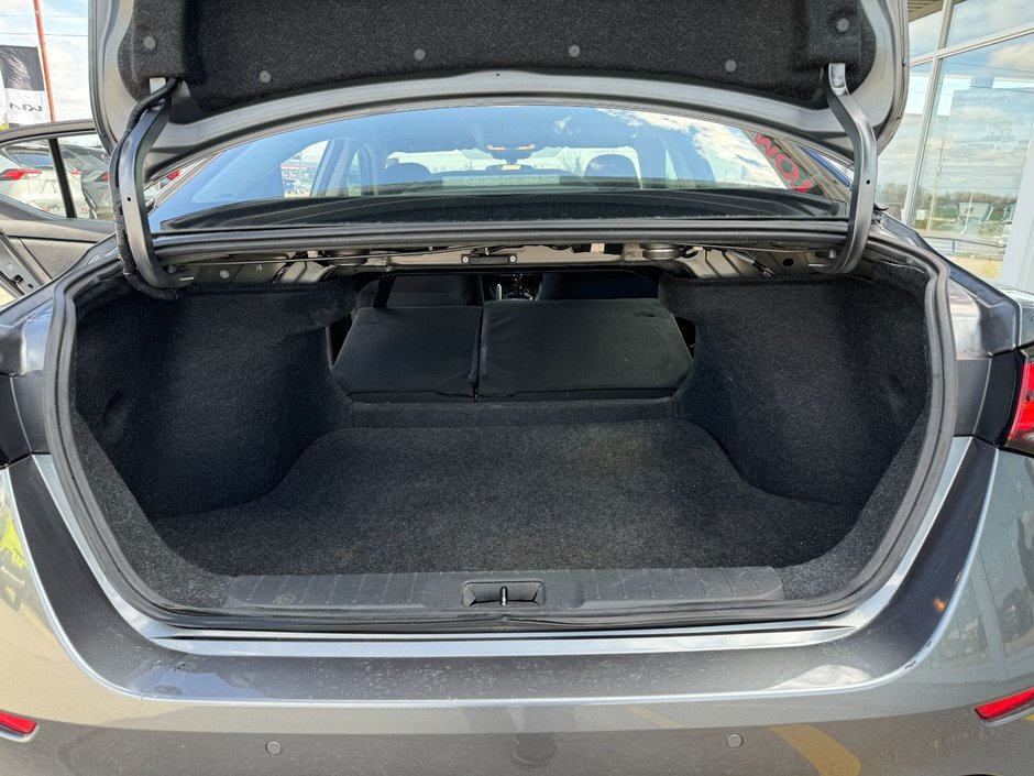 2020 Nissan Sentra S Manual-30