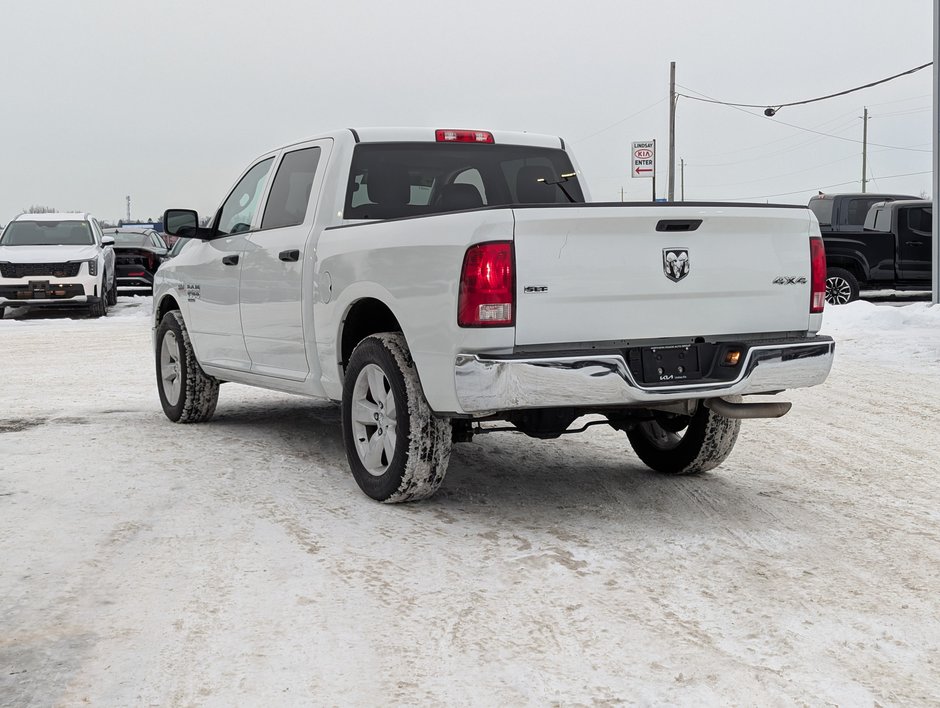 Ram 1500 Classic SLT 4x4 Crew Cab 5'7 Box 2022-1