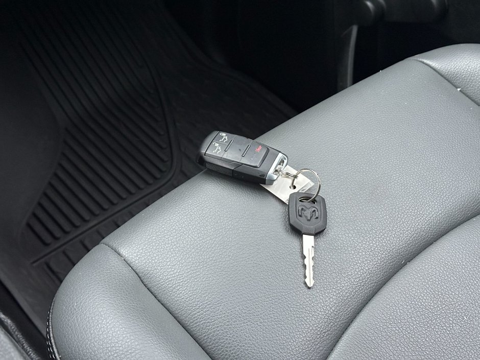 Ram 3500 Tradesman 2023-9