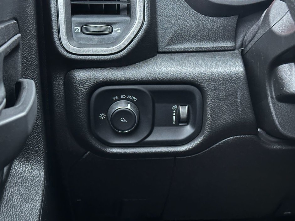 Ram 3500 Tradesman 2023-11