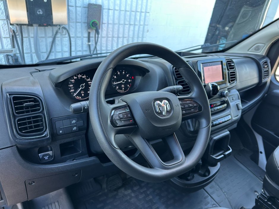 2025 Ram ProMaster Cargo Van Tradesman-12