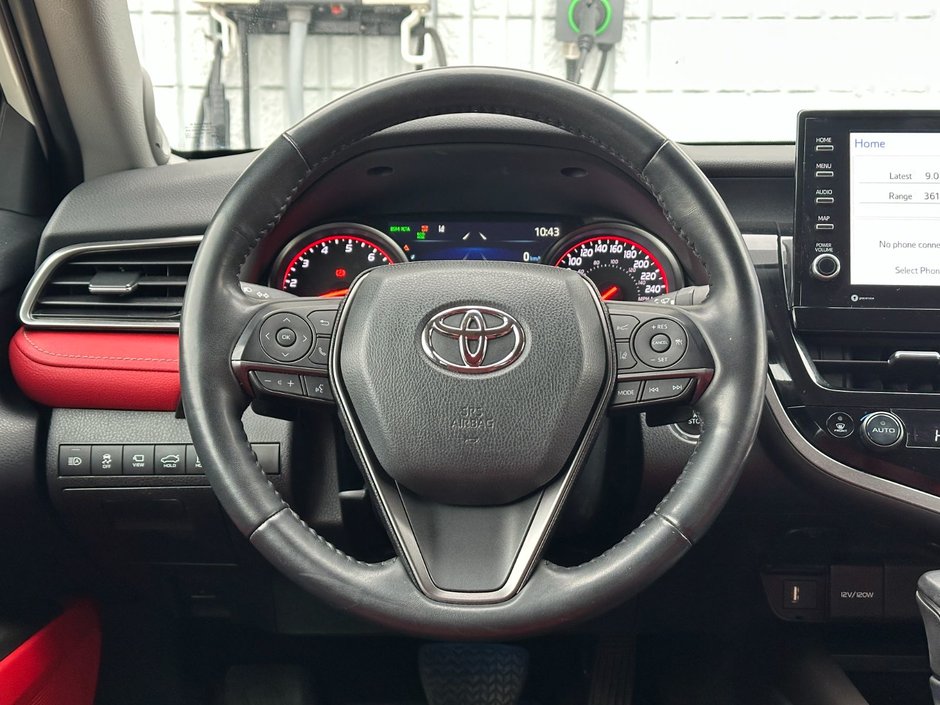 Toyota Camry XSE 2022-13