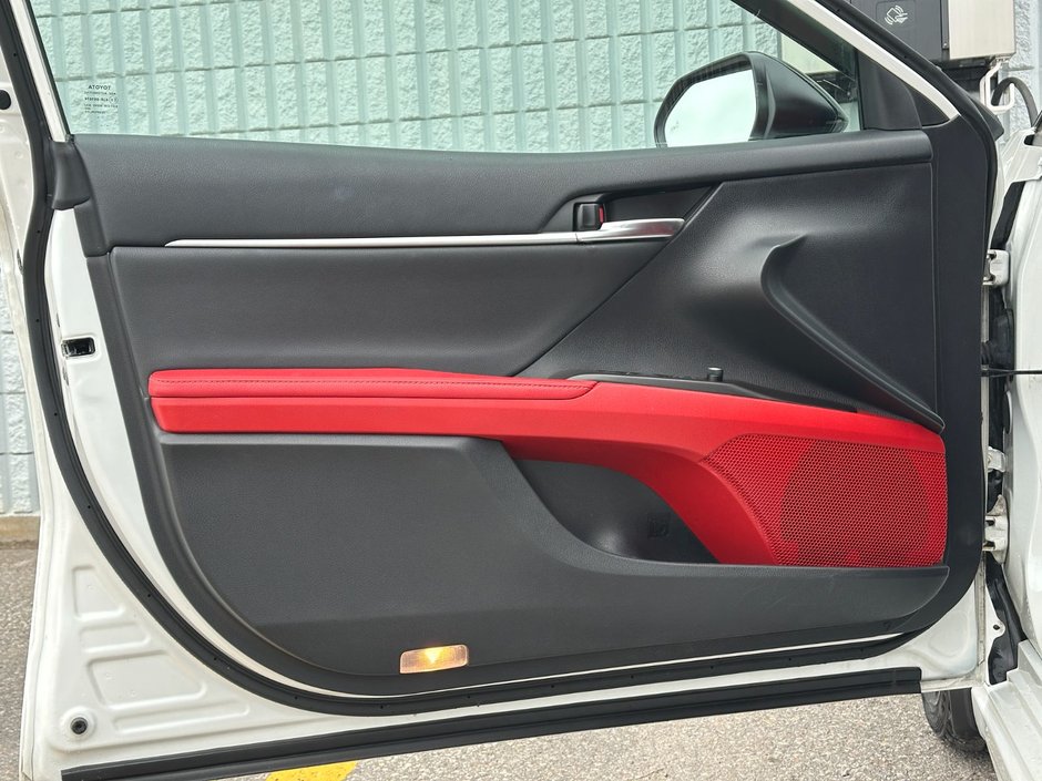 Toyota Camry XSE 2022-6