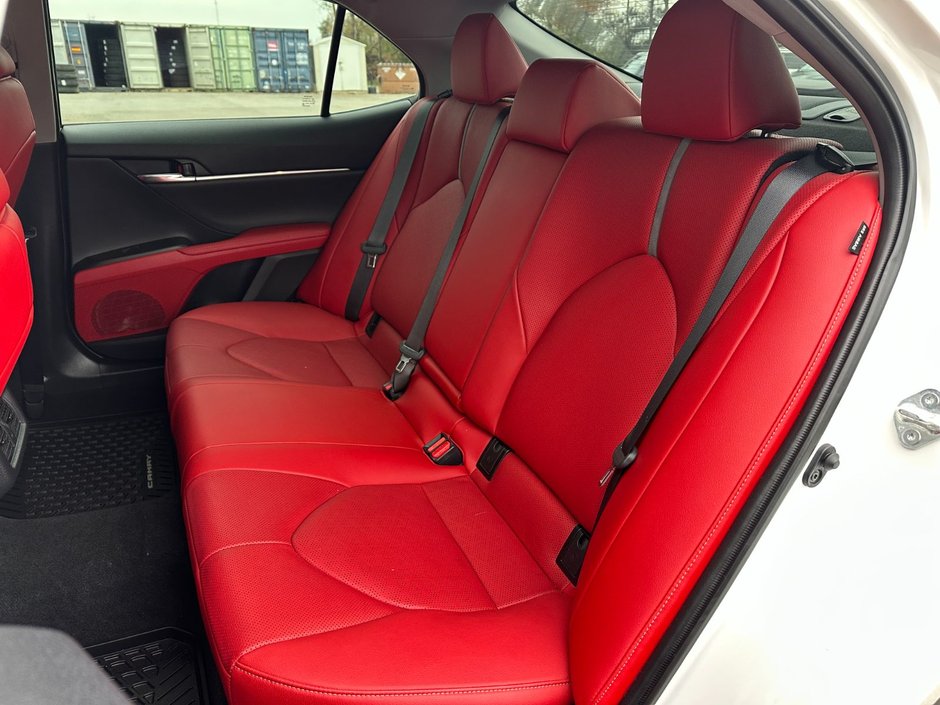 Toyota Camry XSE 2022-35