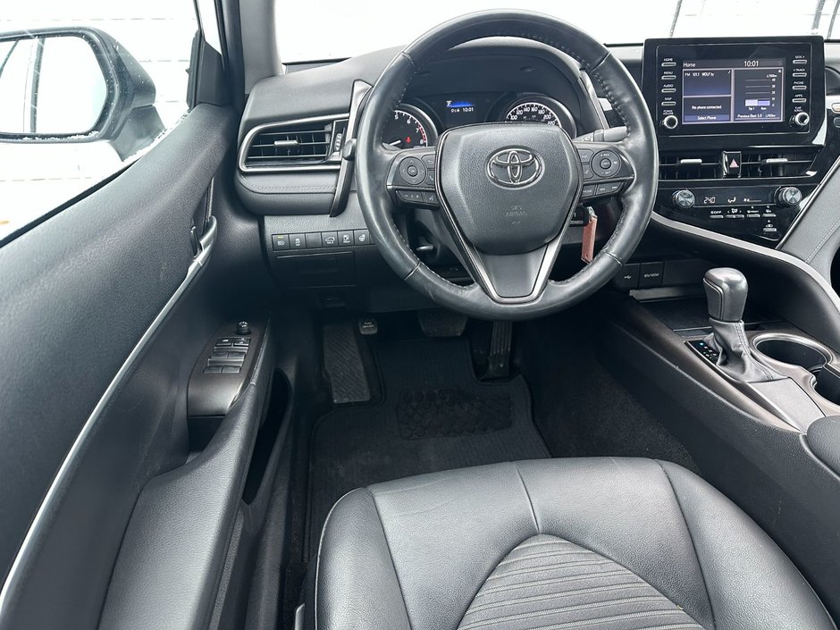 Toyota Camry SE 2024-11