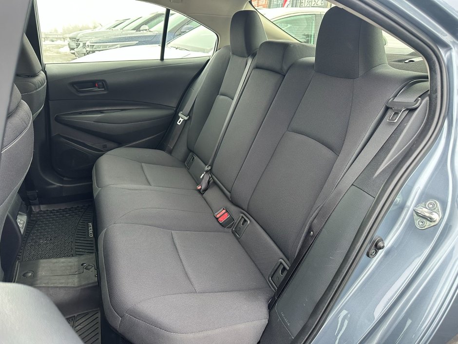 Toyota Corolla Hybrid LE 2024-35