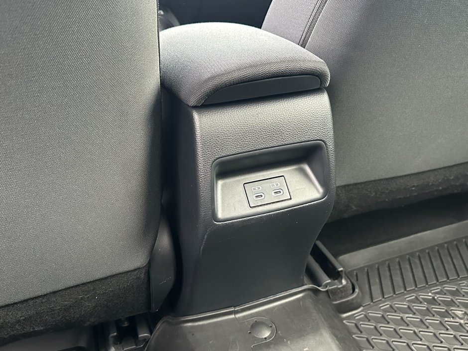 Toyota Corolla Hybrid LE 2024-36