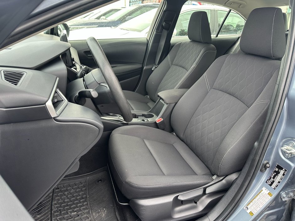 Toyota Corolla Hybrid LE 2024-7