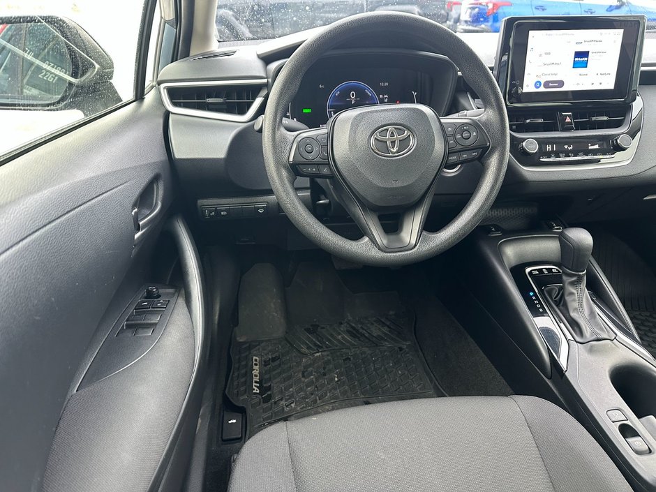 Toyota Corolla Hybrid LE 2024-11