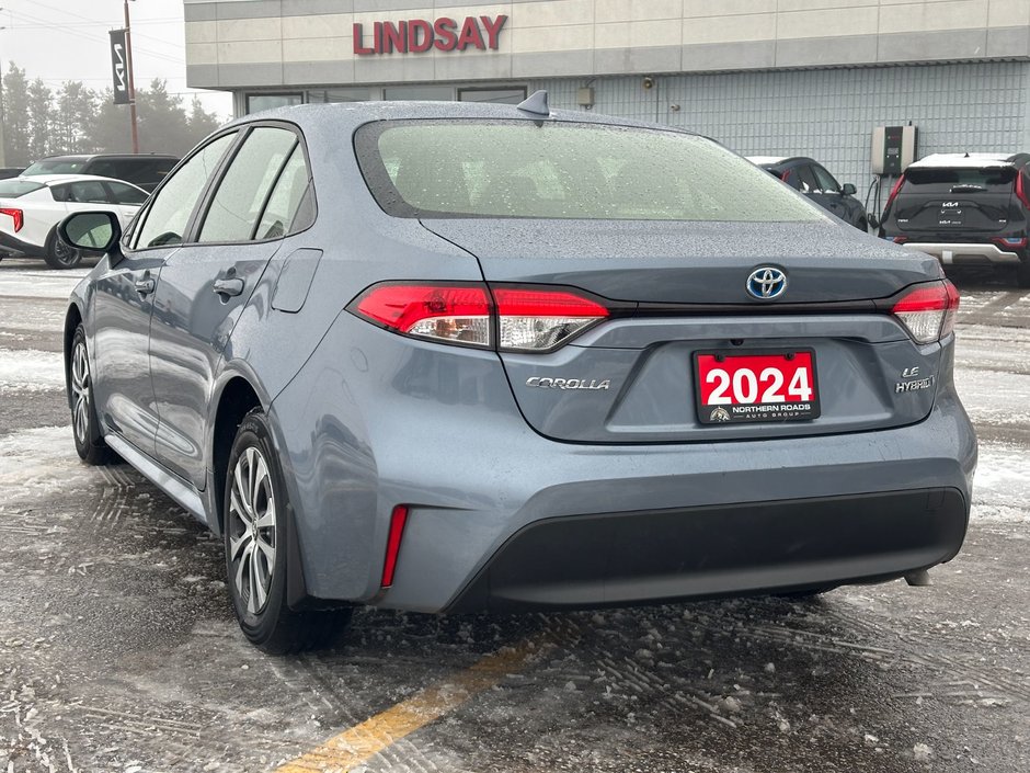 Toyota Corolla Hybrid LE 2024-1