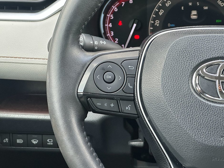 2020 Toyota RAV4 Limited-13