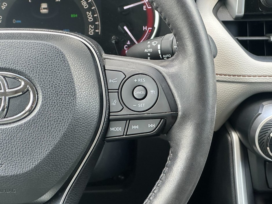 2020 Toyota RAV4 Limited-23